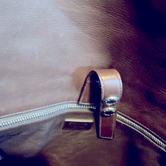 NEW Vintage Authentic Prada bag, brown suede ,alligator straps, 1 made - Picture 5 of 6